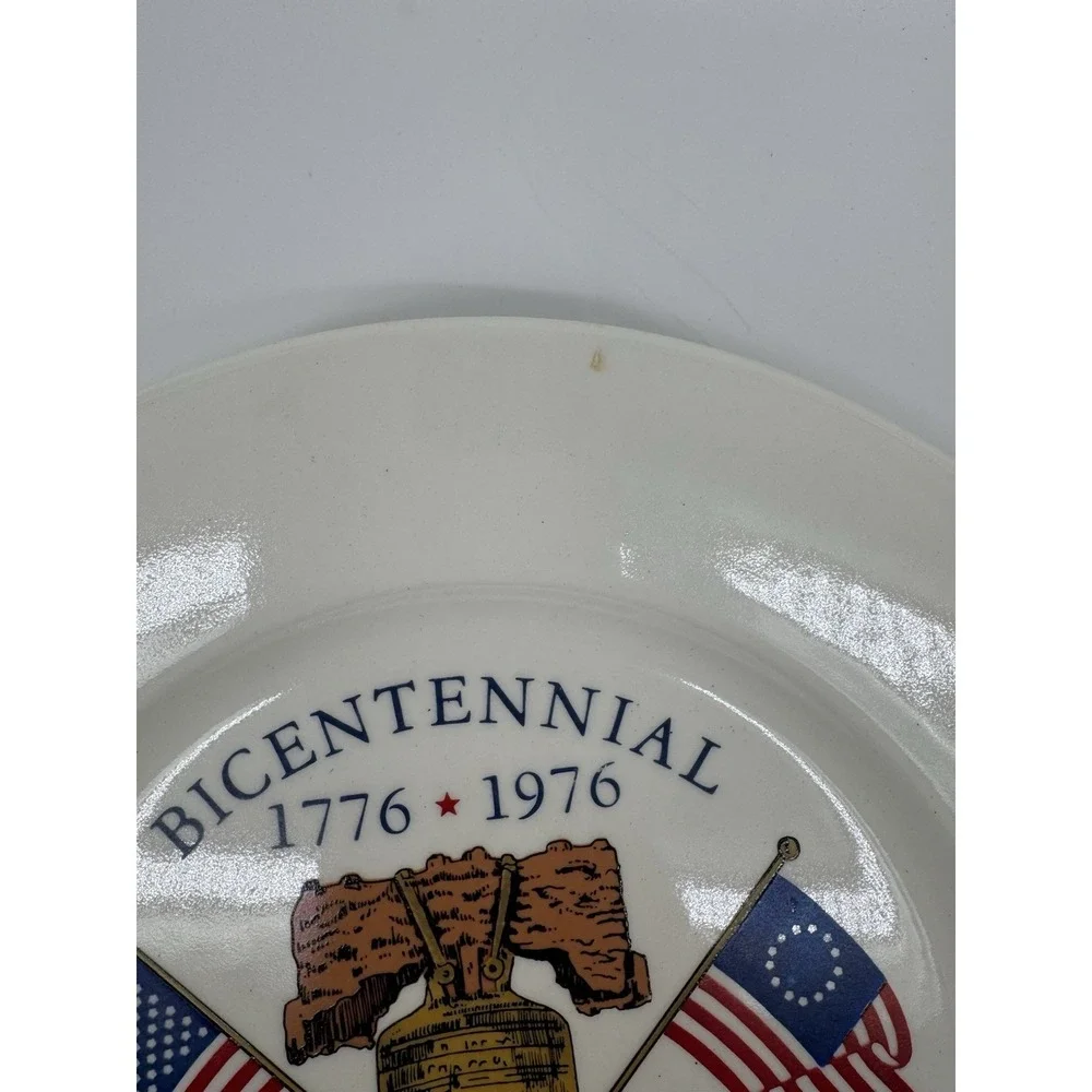 1976 Bicentennial Liberty Bell Patriotic Plate Americana Colonial Flags Vintage